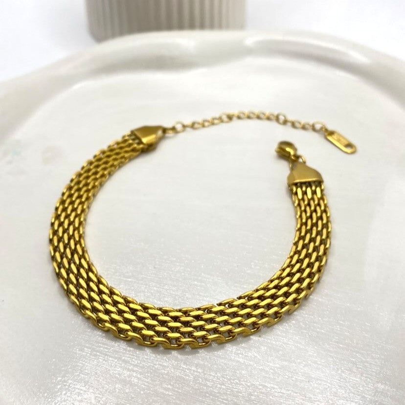 Classy Meshed Chain Bracelet