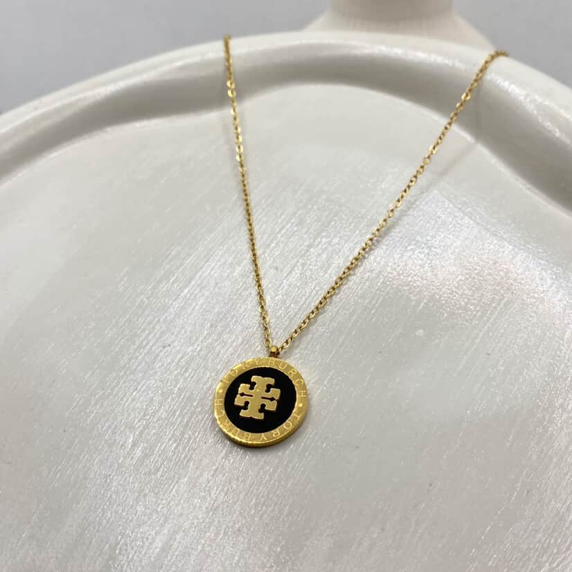 Tory Pendant Necklace