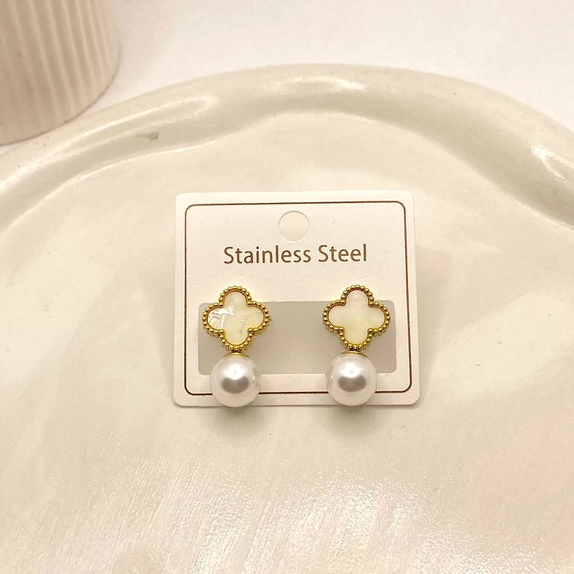 Clover White Pearl Earrings.