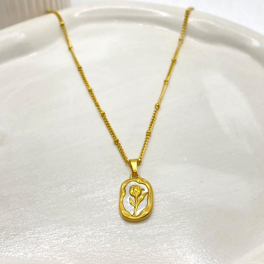 Belle Rose Necklace