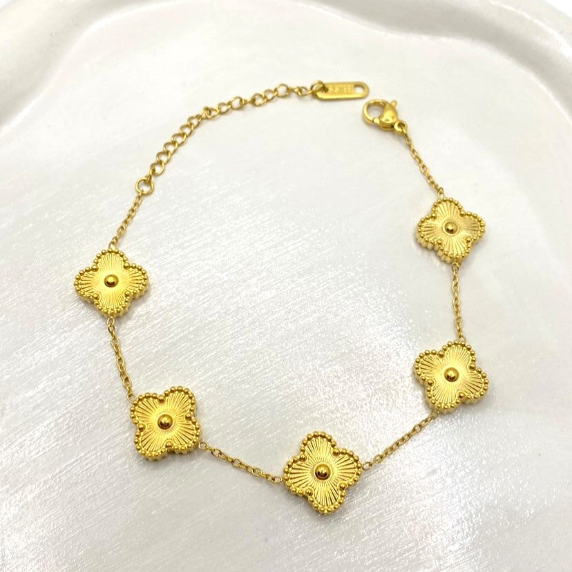 Clover Gold Bracelet