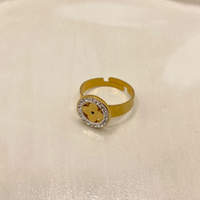 Clover Adjustable Ring