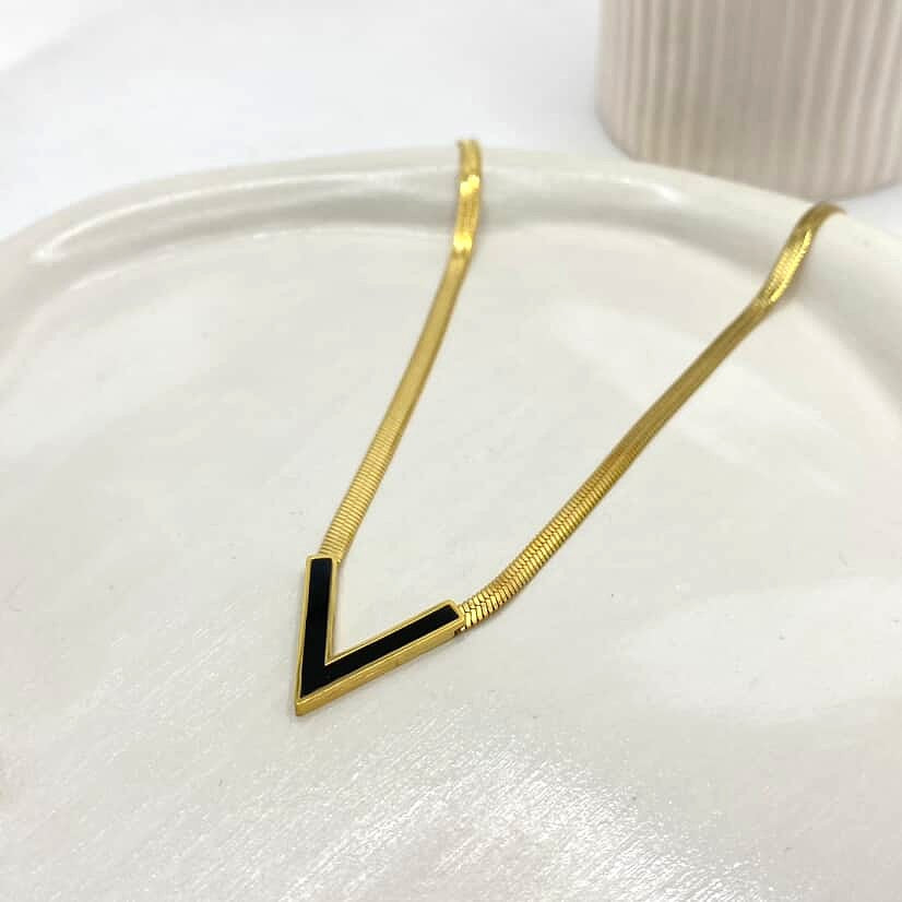Snake Chain V necklace