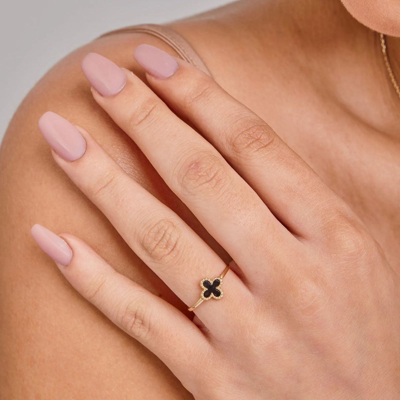 Clover Minimal Ring